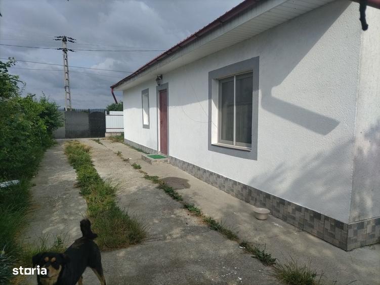 Casă cu 3 camere în Săucești