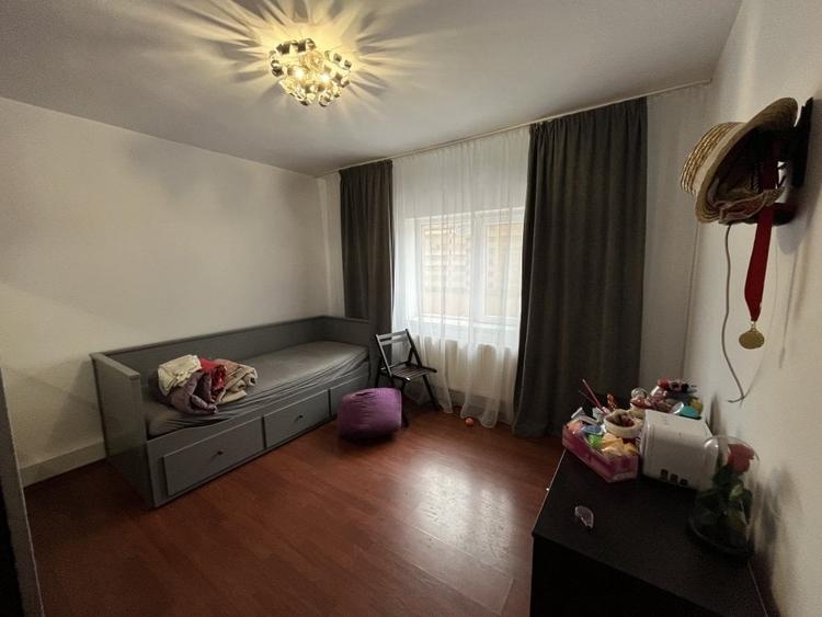 Casă individuală cu 3 camere cu Canalizare în Valu lui Traian