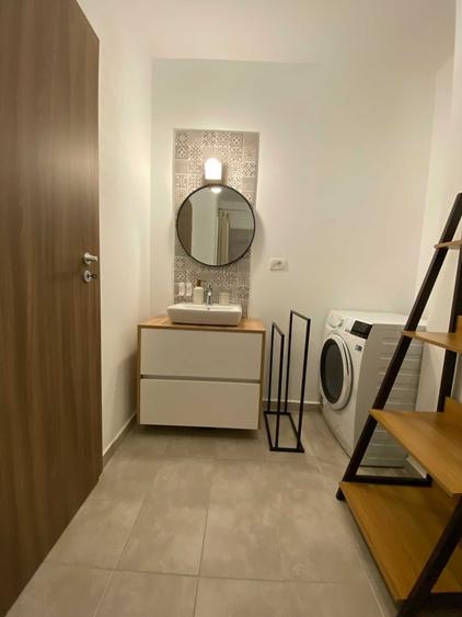 Apartament cu 2 camere decomandat în Torontalului