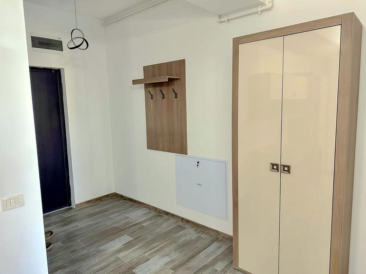 Garsonieră decomandată, mobilată în Universitate