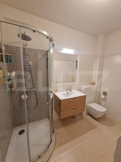 Duplex cu 5 camere cu Canalizare în Florești