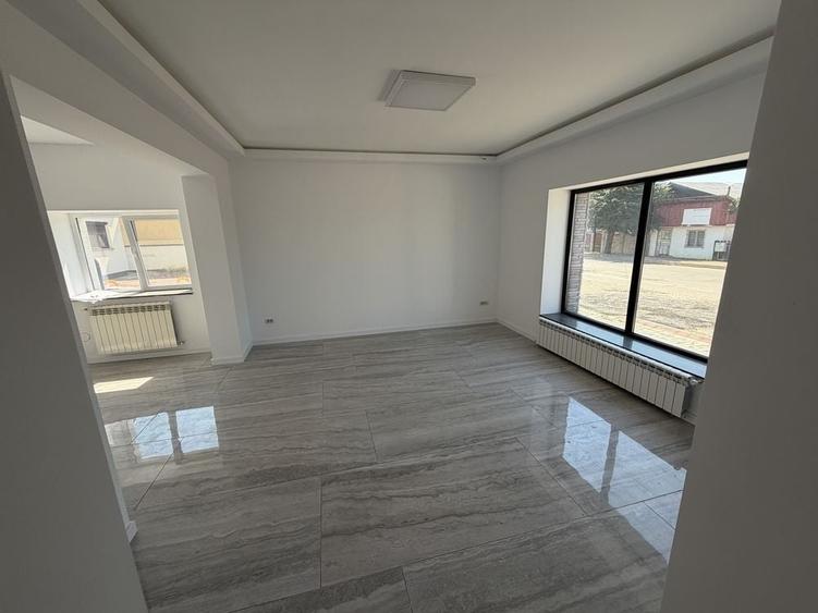 Apartament cu 2 camere decomandat în Ițcani
