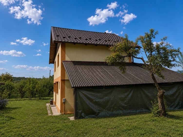Casă cu 3 camere în Cepari