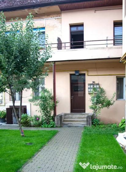 Apartament cu 2 camere decomandat în Centrul Istoric