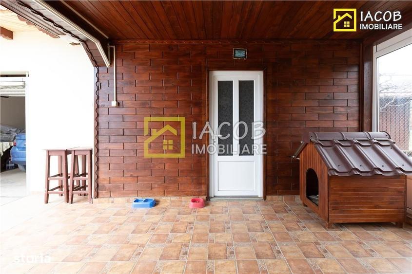 Casă cu 4 camere decomandat cu Teren 3762 Mp în Coman