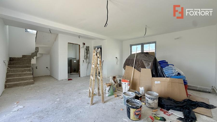 Duplex cu 3 camere cu Canalizare în Moșnița Nouă