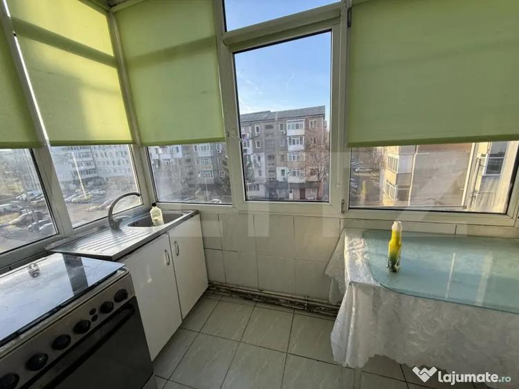 Apartament 3 camere, 63.13 mp, zona Micro 6 - 2