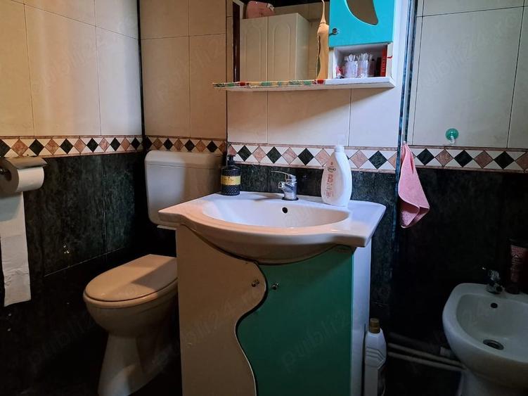 Apartament cu 2 camere decomandat în Broșteni