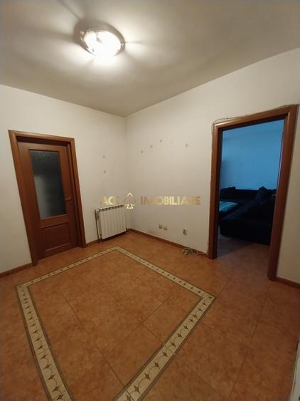 Apartament cu 2 camere decomandat, mobilat în Centrul Istoric