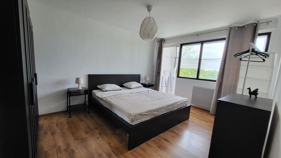 Apartament cu 2 camere semidecomandat în Eroii Revoluției