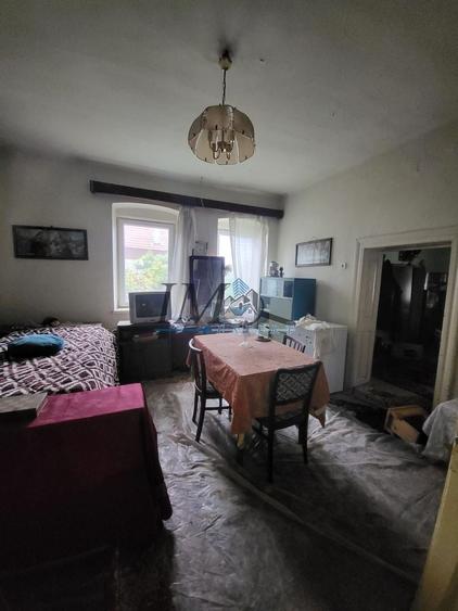 Casă individuală cu 4 camere cu Canalizare în Pianu de Sus