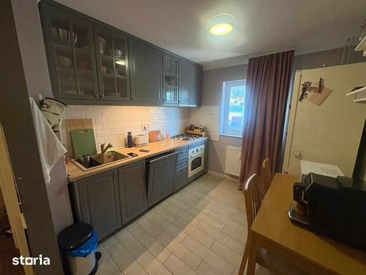 Apartament cu 3 camere, mobilat în Rahova