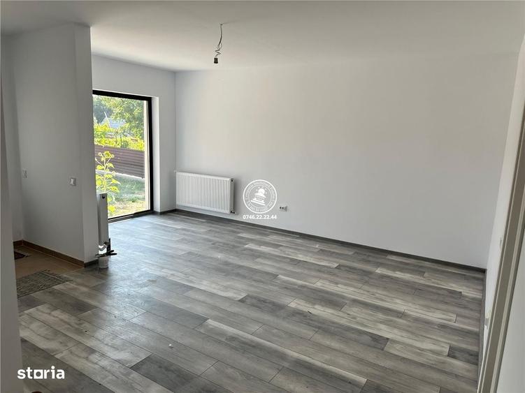 Casă cu 3 camere în Poiana cu Cetate