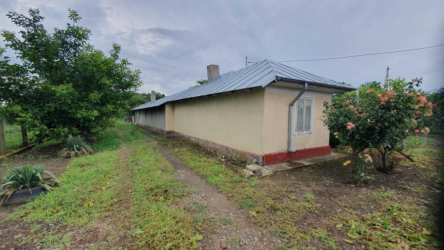 Casă cu 4 camere în Mihăilești