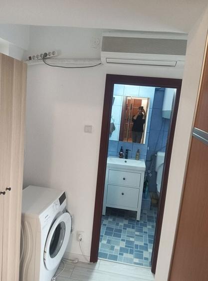 Apartament cu 3 camere decomandat în Dobroești