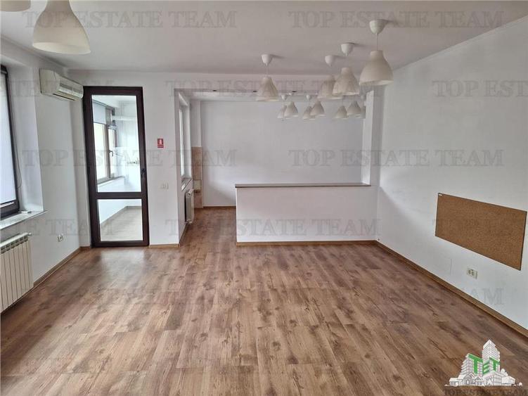 Casă cu 6 camere cu Teren 200 Mp în Dorobanți