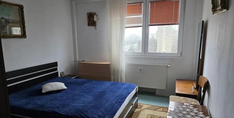 Apartament cu 3 camere semidecomandat în Drumul Taberei