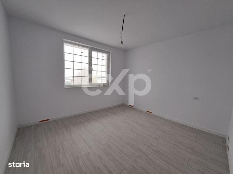 Casă cu 4 camere cu Teren 2500 Mp în Trivale