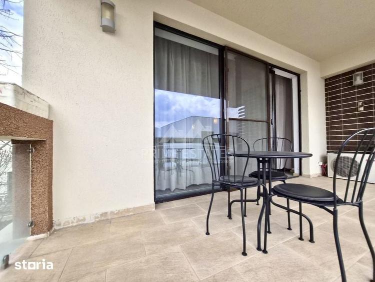 Apartament cu 3 camere decomandat în Central — fotografia 1