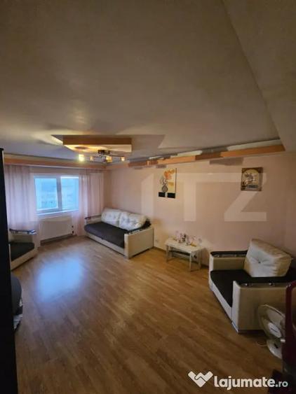 Apartament cu 3 camere decomandat, mobilat în Obcini