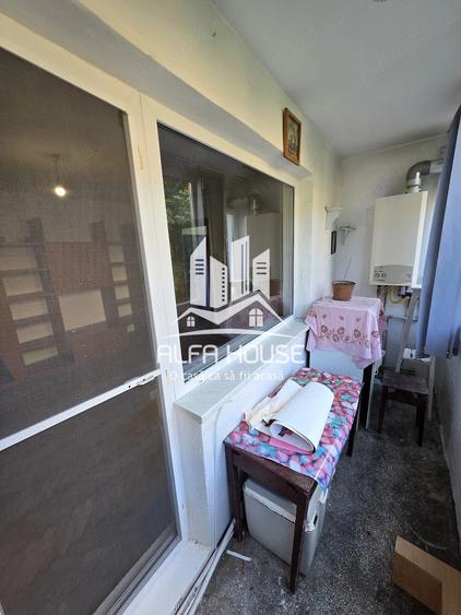 Apartament cu 3 camere semidecomandat în Govândari