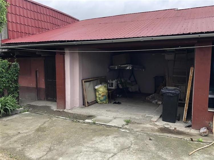 Casă individuală cu 3 camere cu Garaj în Cristești
