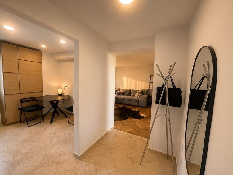 Apartament cu 2 camere semidecomandat în Vitan Mall