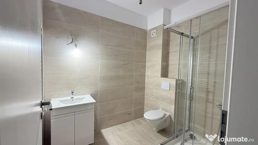 Apartament cu 4 camere decomandat în Nerva Traian