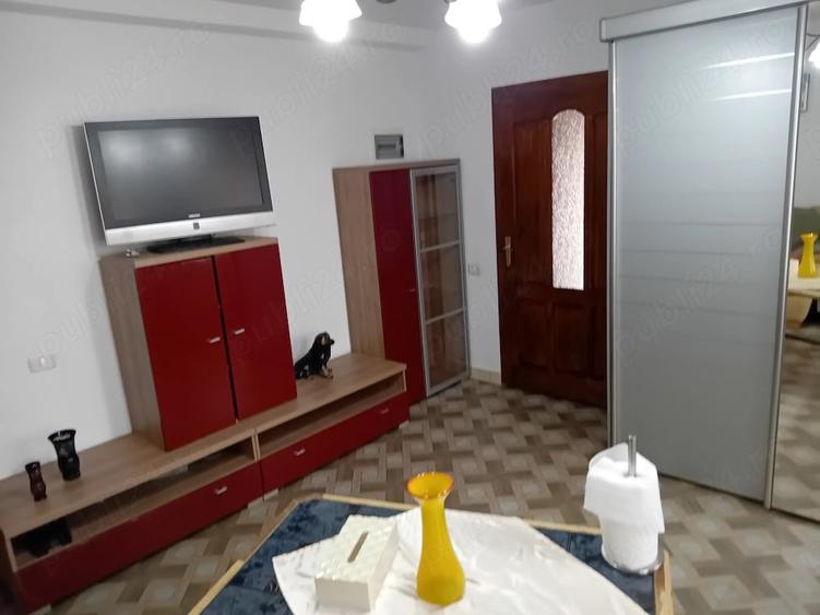 Casă cu Teren 1200 Mp în Central
