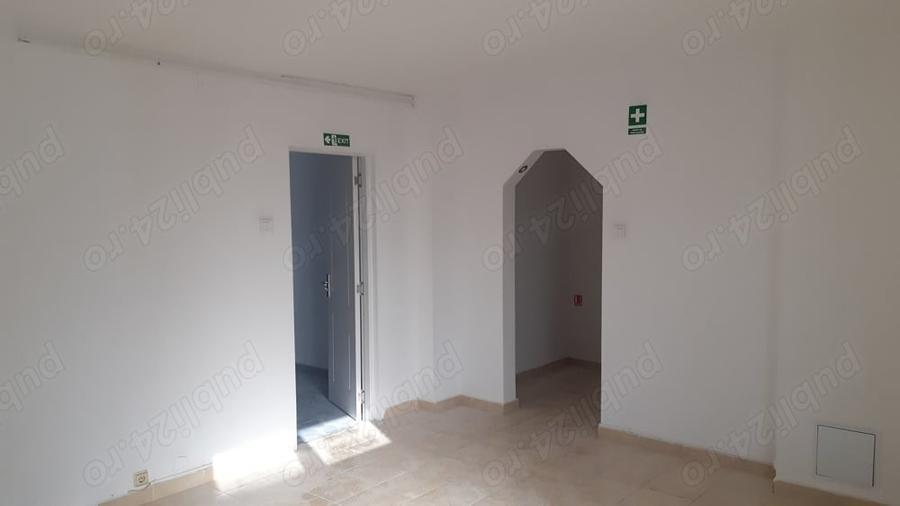 Spațiu comercial, de 60 mp, în Semicentral
