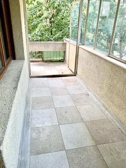 Apartament cu 4 camere decomandat în Kiseleff