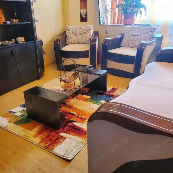 Apartament cu 2 camere decomandat în 1 Mai