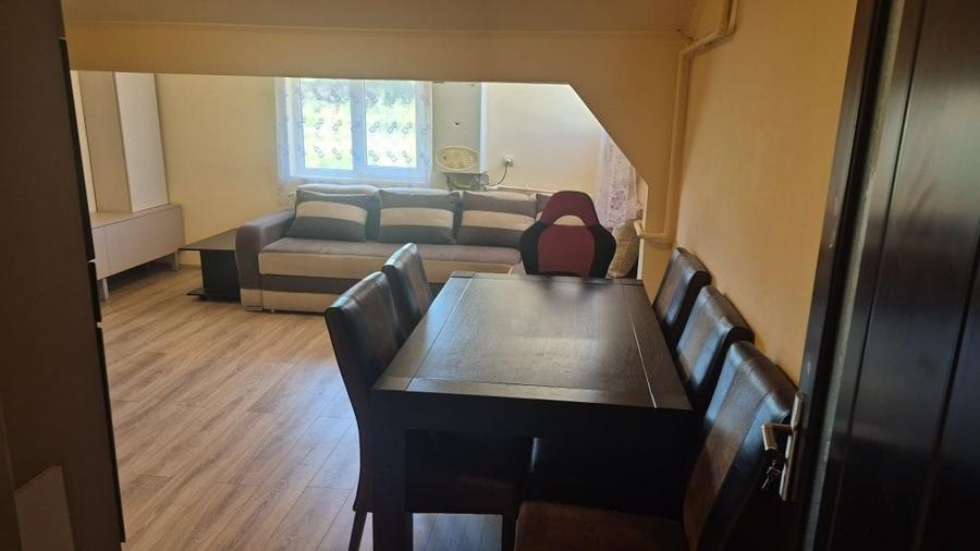 Apartament cu 3 camere decomandat în Ștrand