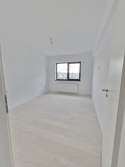Casă individuală cu 3 camere cu Teren 250 Mp în Central