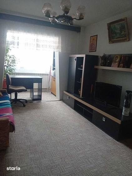 Inchiriez apartament 2 camere, confort 1 , micro 9 - 4
