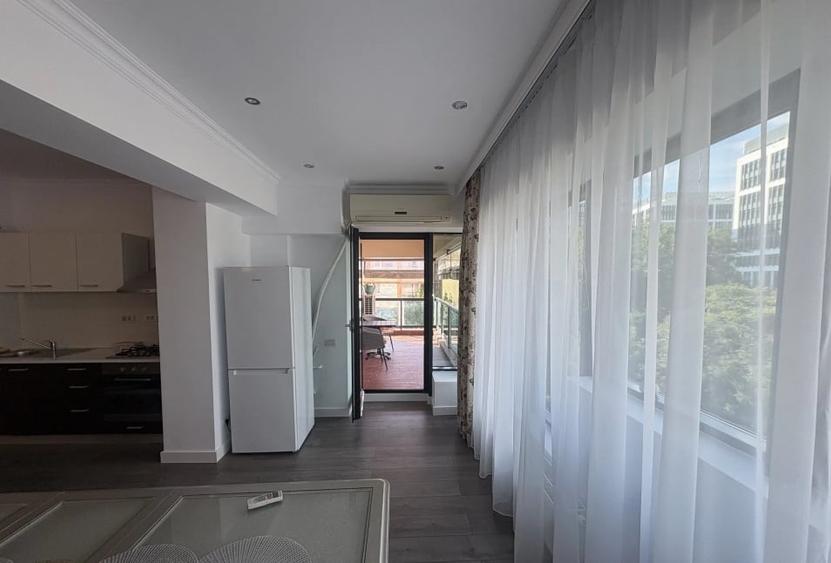 Apartament cu 3 camere decomandat, mobilat în Grozăvești