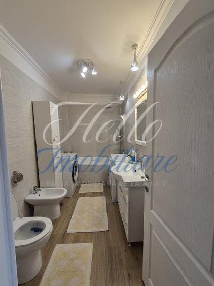Apartament cu 3 camere decomandat, mobilat în Florești