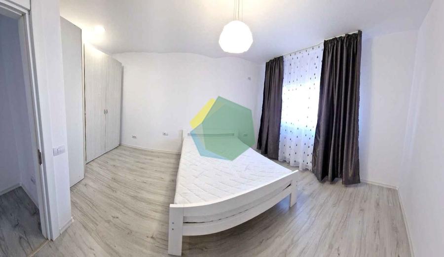 Casă individuală cu 4 camere cu Canalizare în Vest