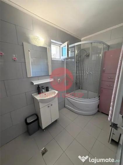 Casă cu 3 camere cu Teren 107 Mp în Delfinariu