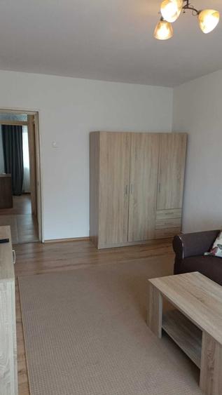Apartament cu 2 camere decomandat în Scriitorilor
