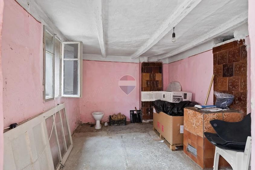 Casă cu 3 camere cu Teren 1480 Mp în Gai