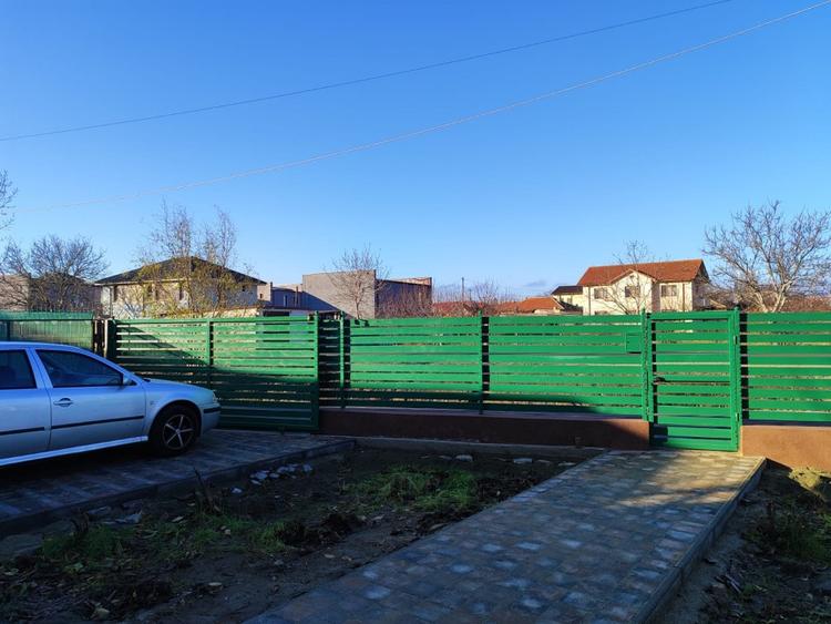 Casă individuală cu 3 camere cu Canalizare în Valu lui Traian