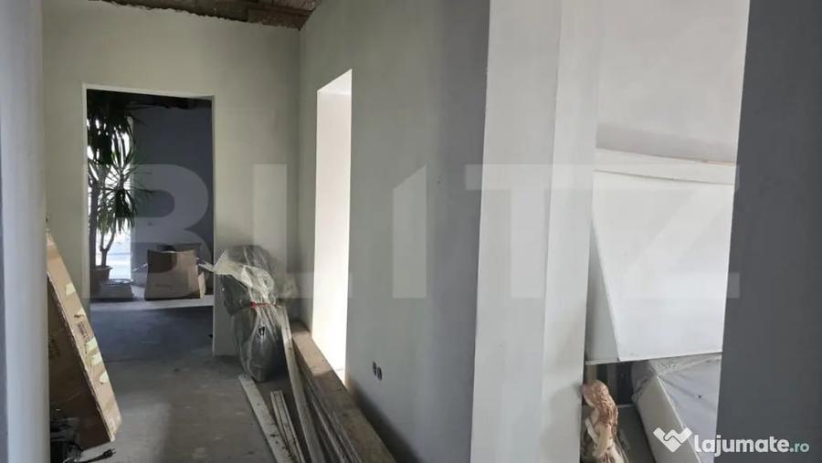 Casă cu 5 camere cu Teren 494 Mp în Unio