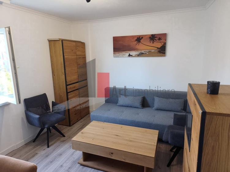 Apartament cu 2 camere decomandat, mobilat în Brâncoveanu