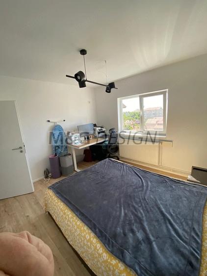 Apartament cu 2 camere decomandat în Mircea cel Bătrân
