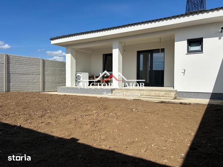 Casă cu 4 camere cu Teren 250 Mp în Nojorid