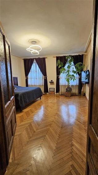 Casă cu 3 camere cu Canalizare în Brașovul Vechi