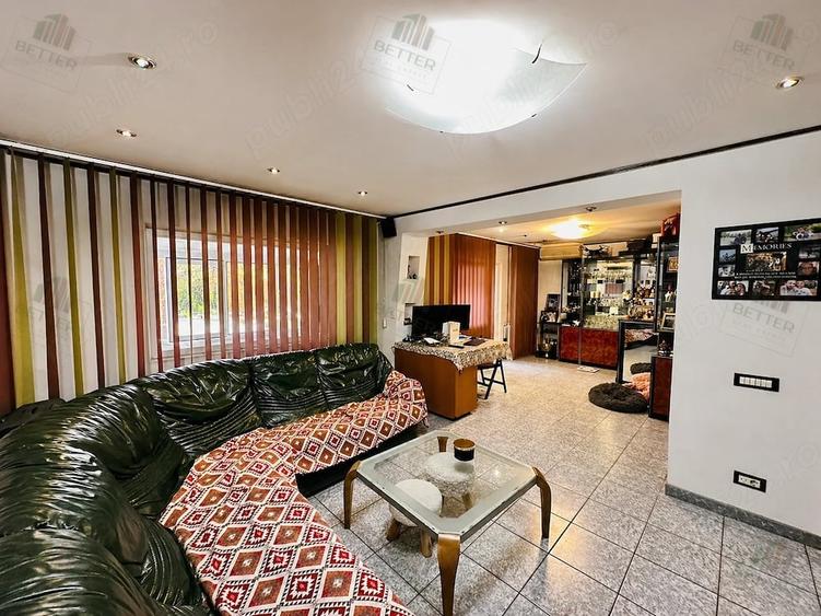 Apartament cu 4 camere decomandat în Vitan