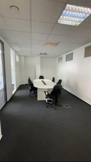Birou, de 222 mp, în Centrul Bancar