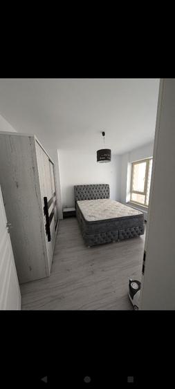 Apartament cu 2 camere semidecomandat în Chitila